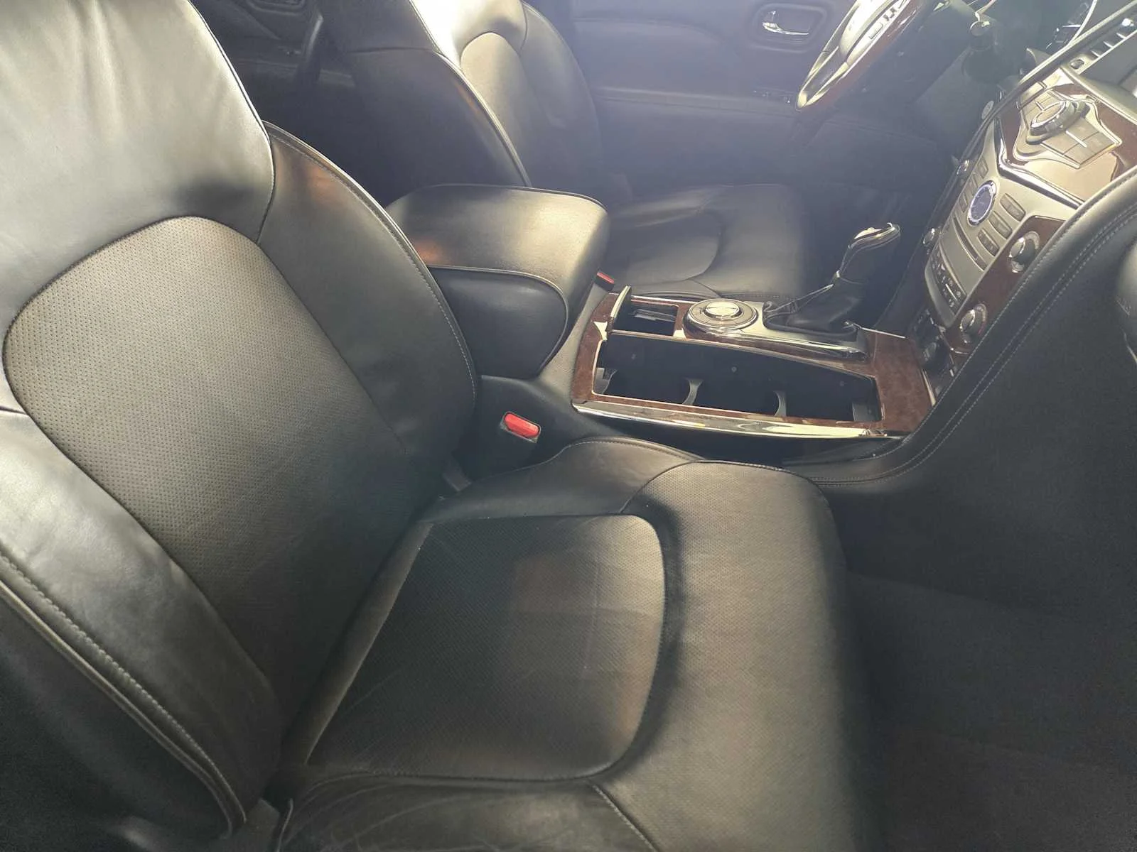 Used 2018 Champagne Quartz INFINITI  image 13