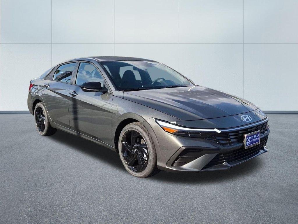 New 2026 Gray Hyundai SEL Sport Plus image 8