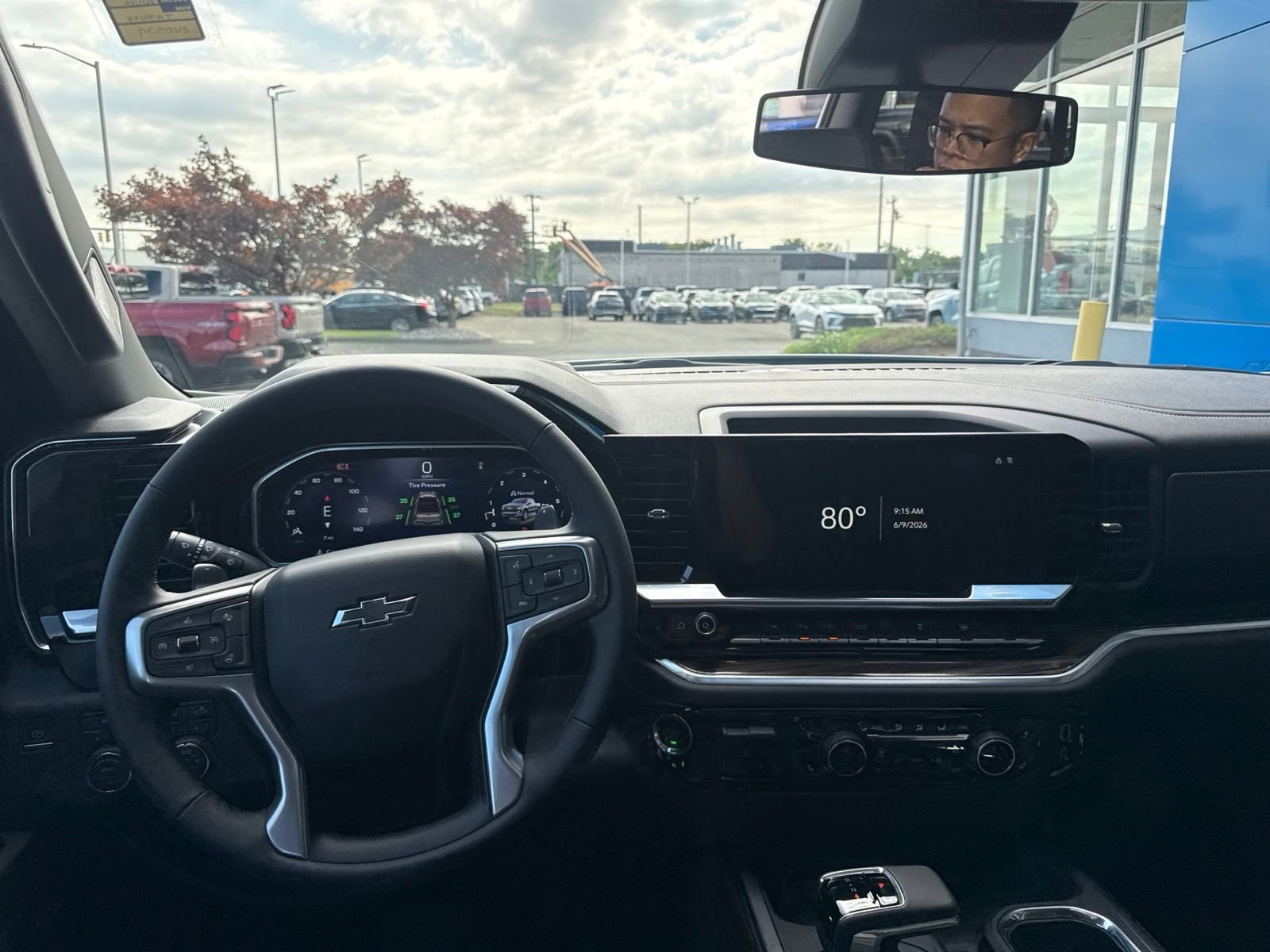New 2026 Summit White Chevrolet RST with 22inch Black Wheels - Convenience II - Safety - Sunroof - Leather - Dark Essentials - Protection *In Stock* image 2