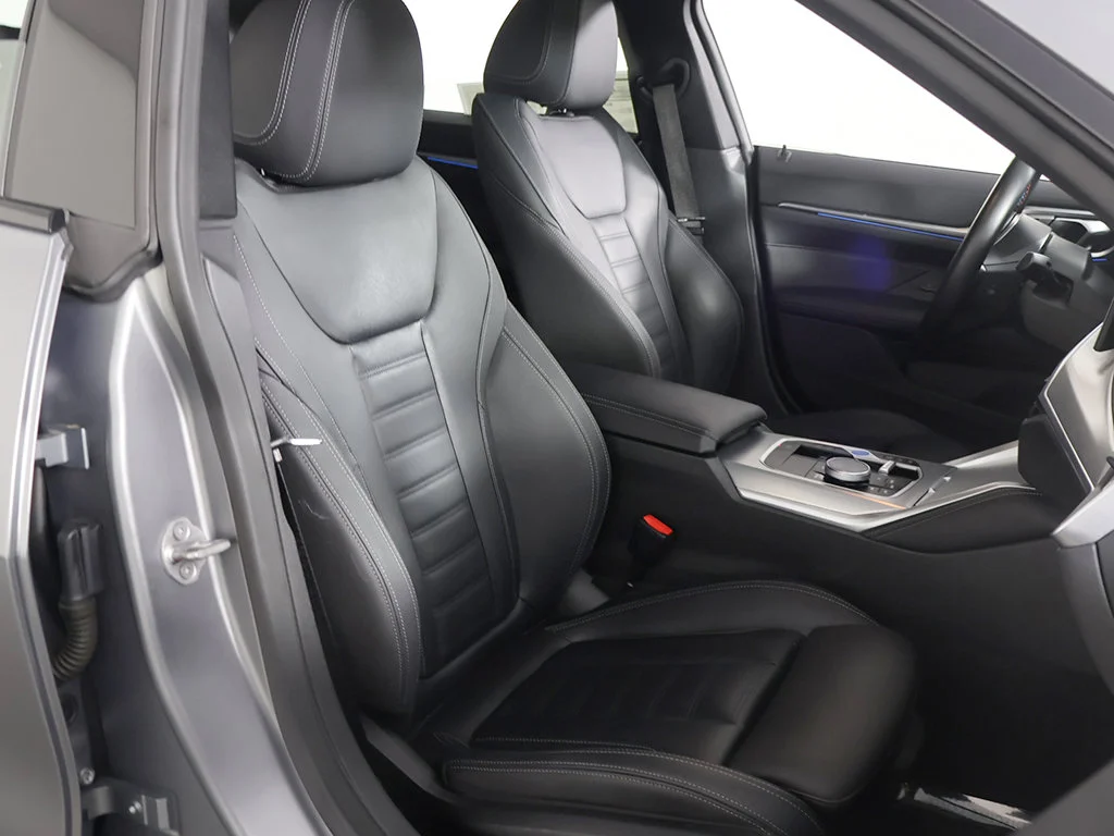 Used 2023 Gray BMW M50 image 34