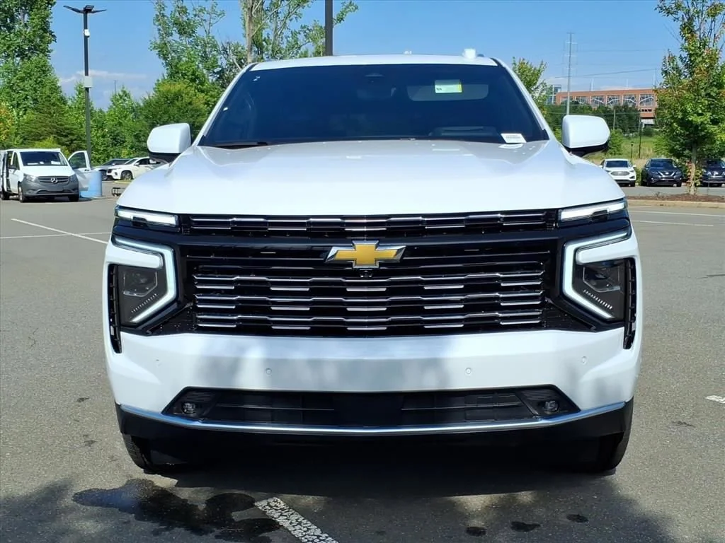 New 2026 Polar White Tricoat Chevrolet High Country image 35