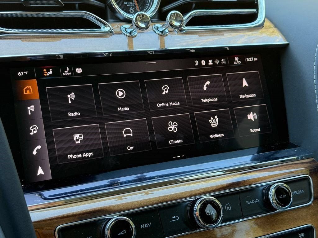 Used 2025 Gravity Gray Bentley Azure image 25