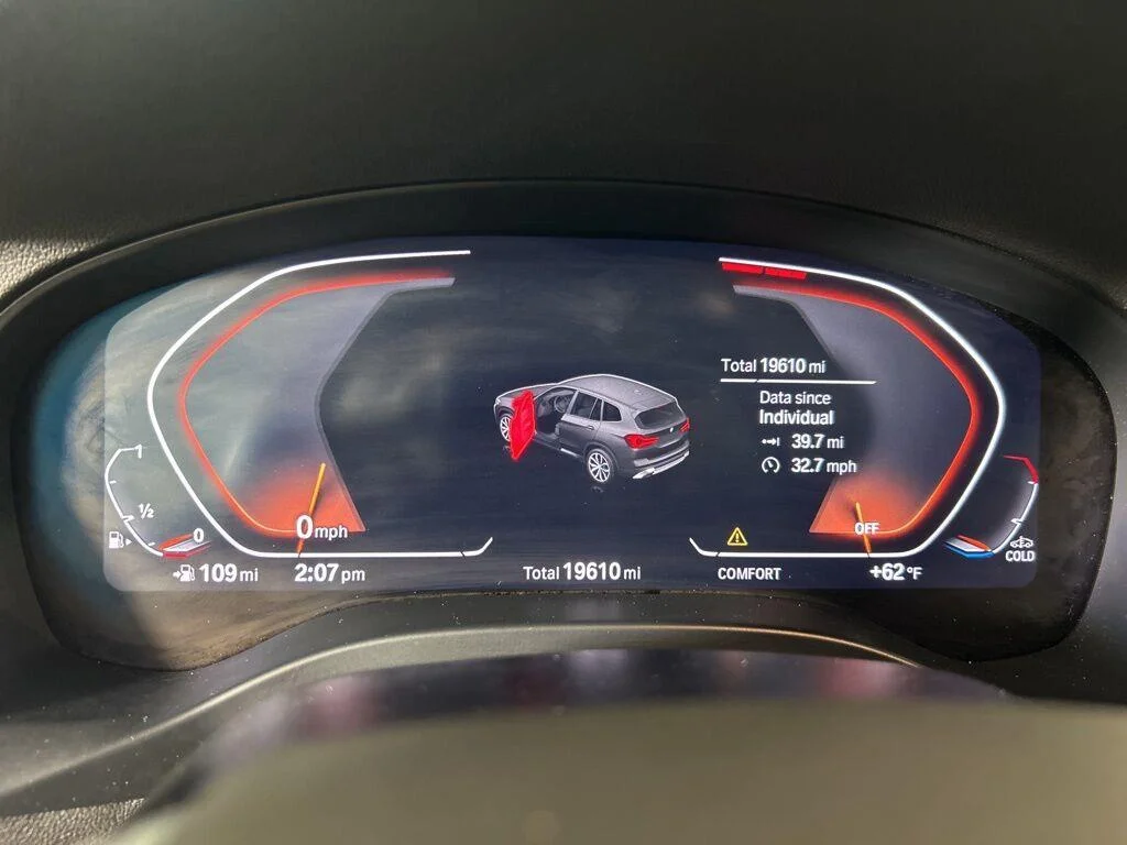 Used 2023 Aventurin Red Metallic BMW xDrive30i image 19