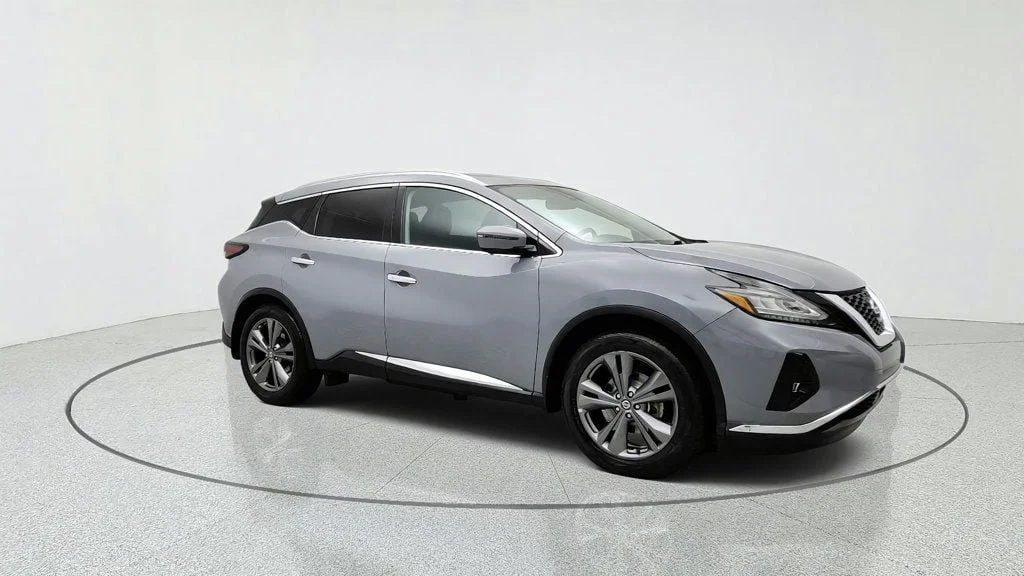 Used 2021 Boulder Gray Pearl Nissan AWD Platinum image 3