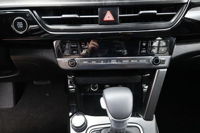 Used 2024 Black Kia S image 27