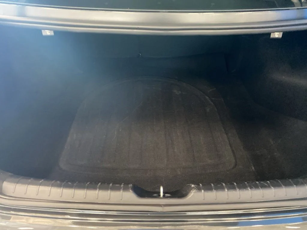 Used 2025 Gray Kia LXS image 19