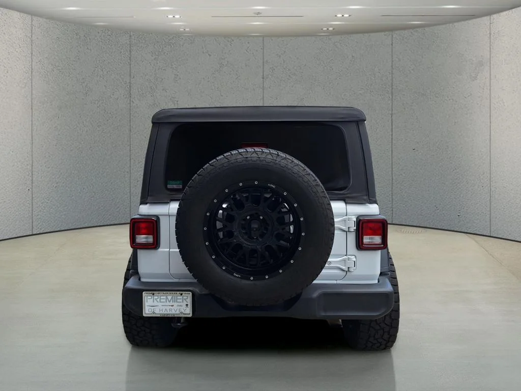 Used 2018 White Jeep Unlimited Sport S image 6