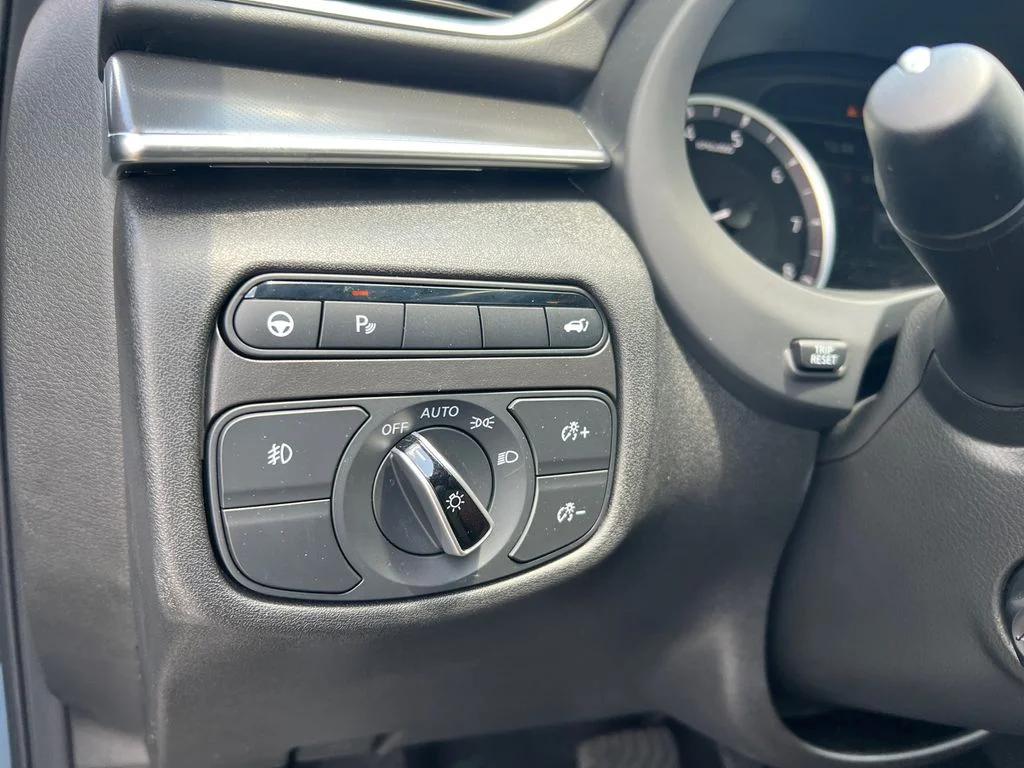2025 INFINITI QX55 Essential - Photo 32