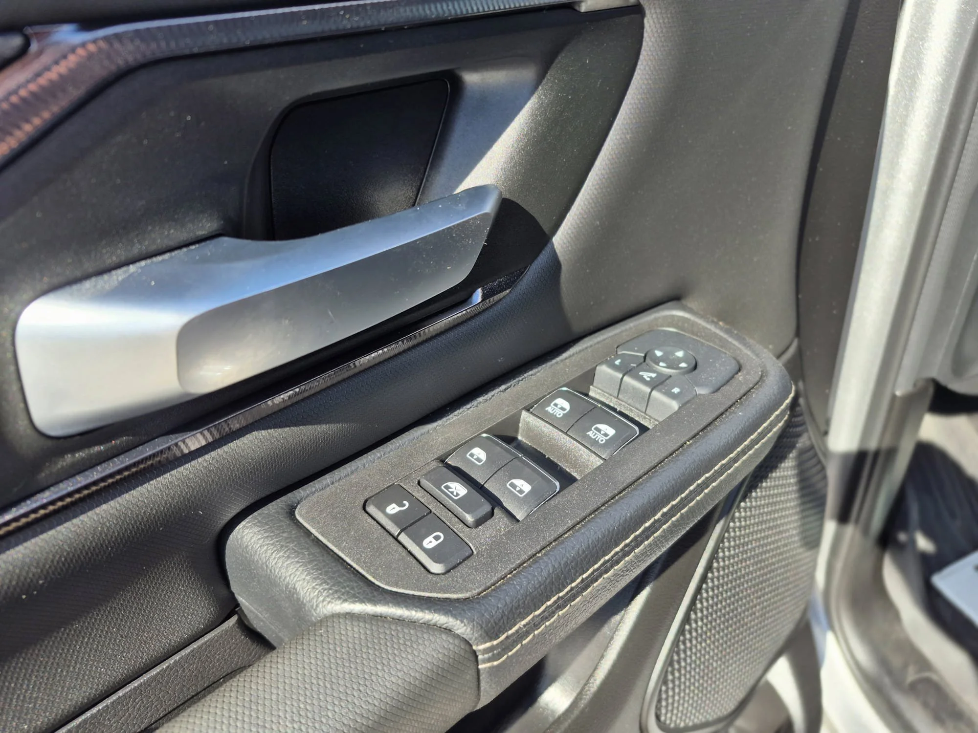 Certified Used 2025 Billet Silver Metallic Ram Sport 4x4*3.0L I6 | Htd Seats | Nav | Htd Wheel | Tow Pkg | Adaptive Cruise | Remote Start image 7