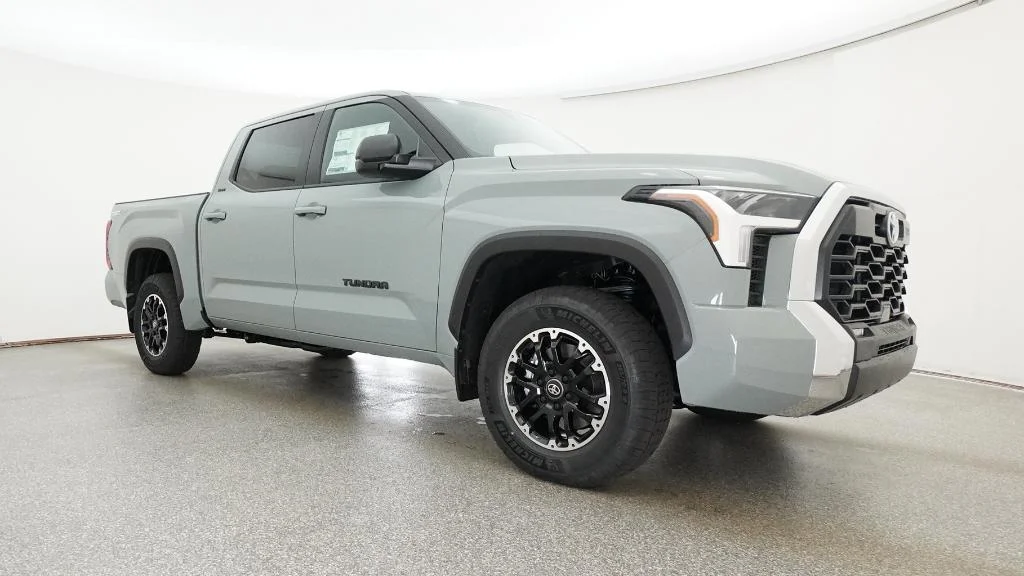 New 2026 Lunar Rock Toyota SR5 image 23