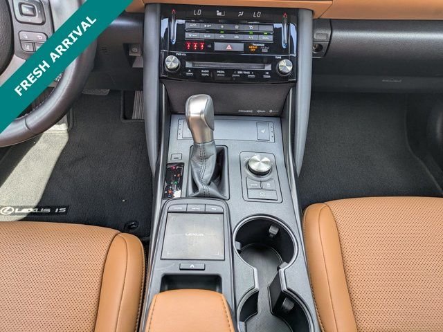 2025 Lexus IS 350 F SPORT DESIGN - Photo 18