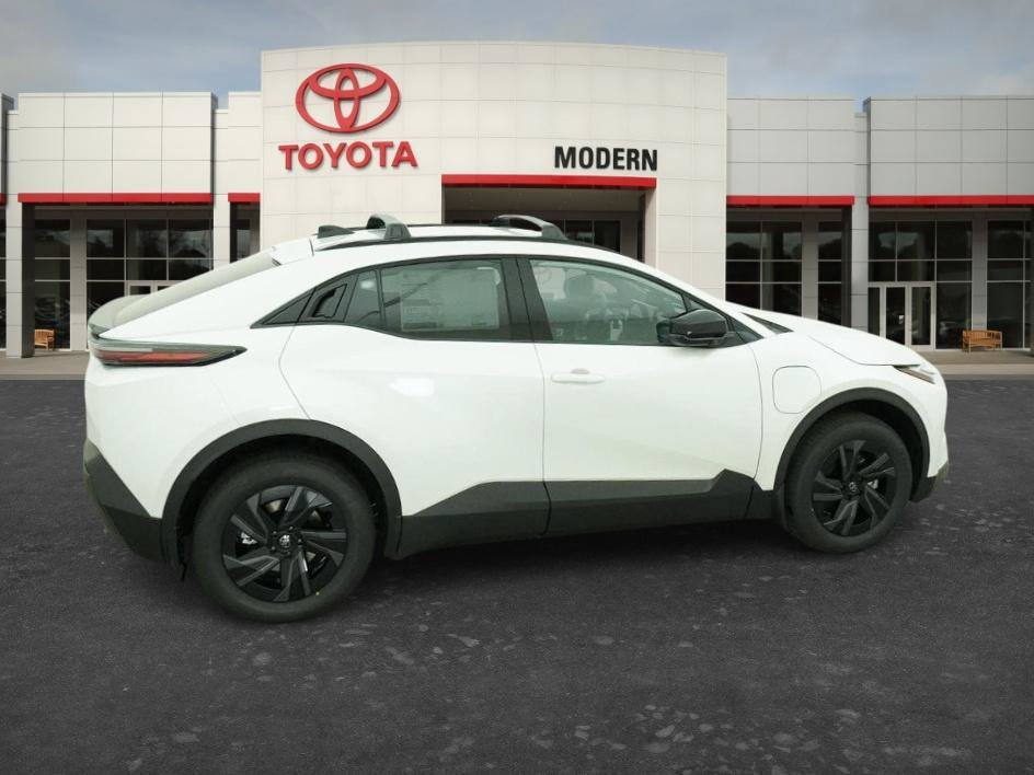 New 2026 Wind Chill Pearl Toyota SE image 15