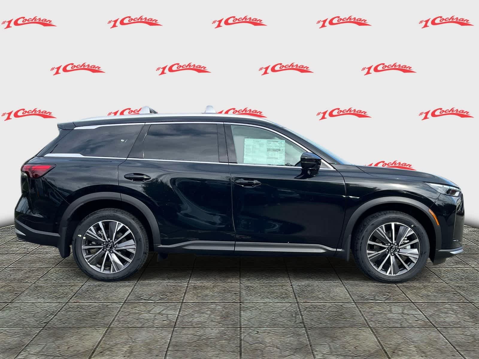 New 2027 Mineral Black INFINITI LUXE image 6