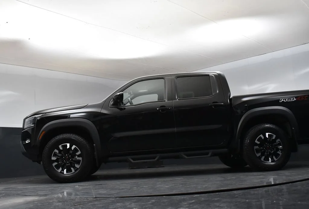Used 2023 Black Nissan PRO-4X image 32