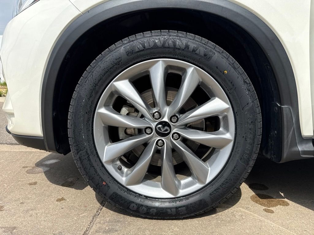 Used 2021 Majestic INFINITI LUXE image 27