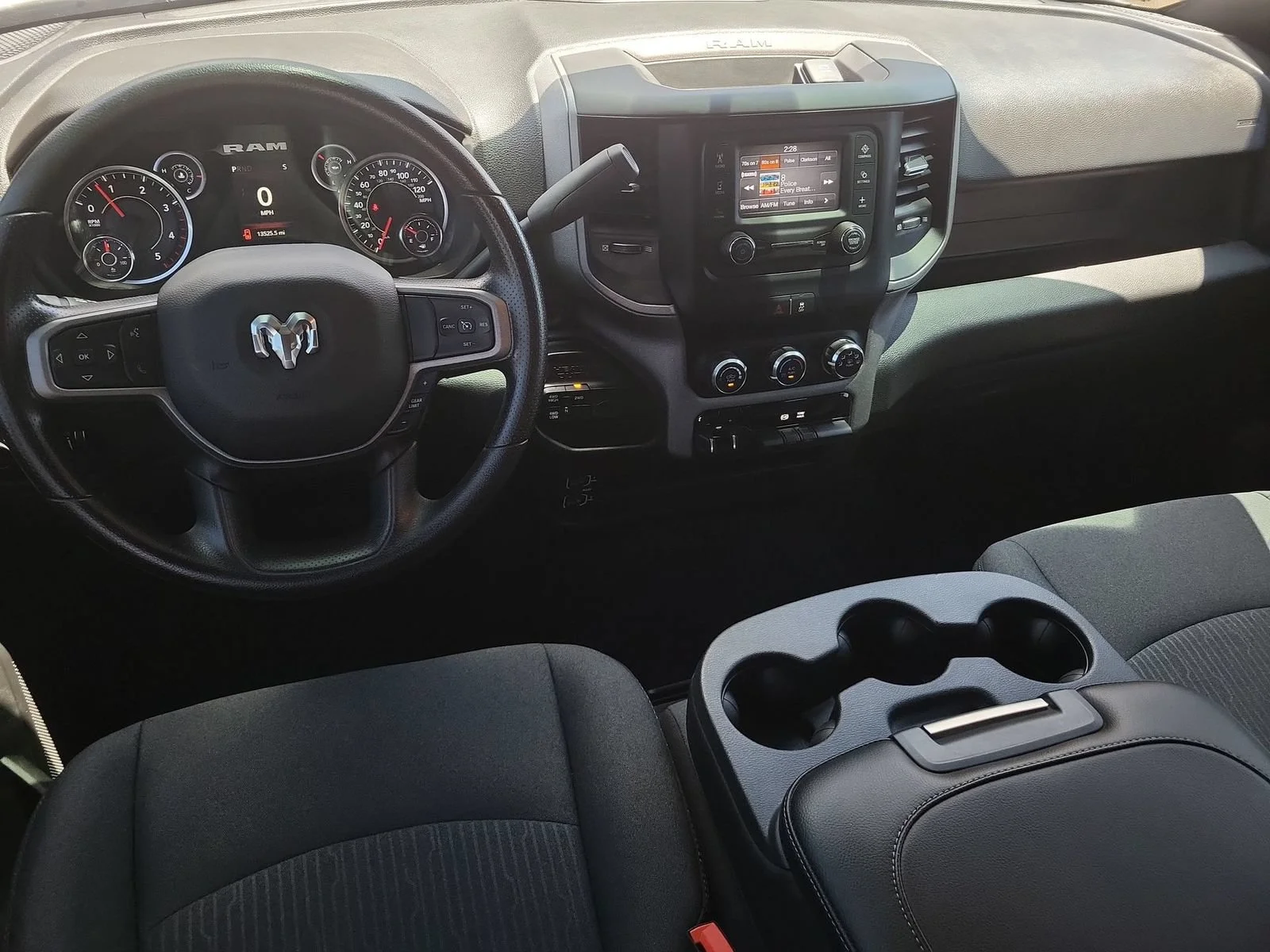 2024 RAM Ram 3500 Pickup Tradesman - Photo 19