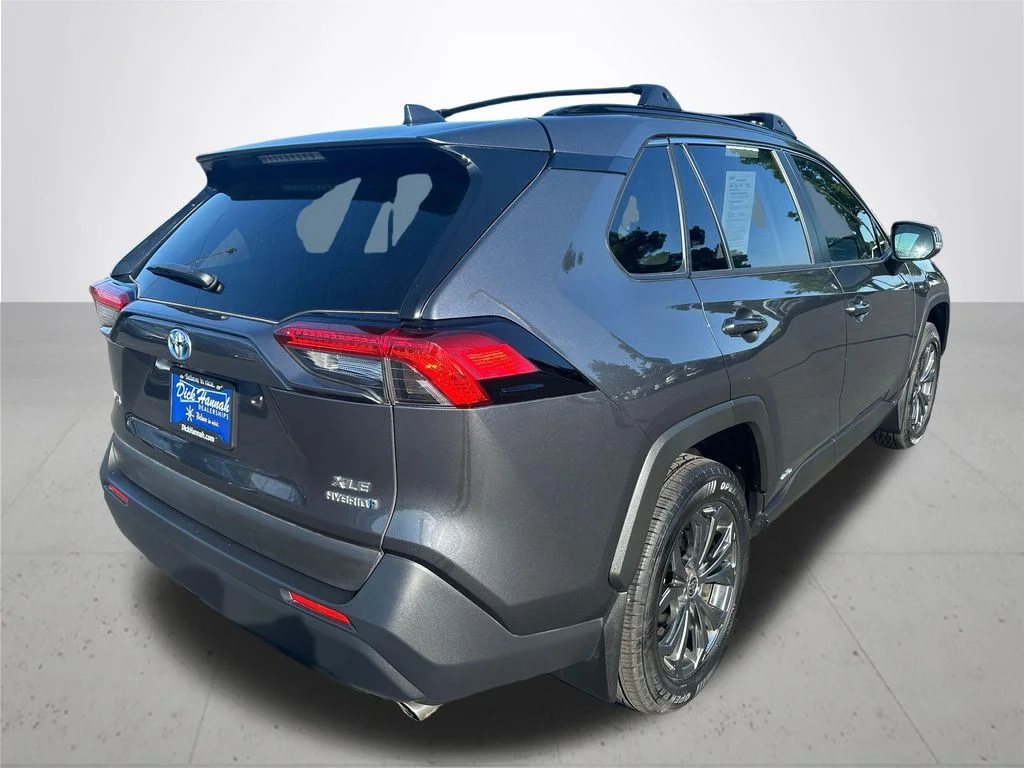 Used 2024 Gray Toyota XLE Premium image 7