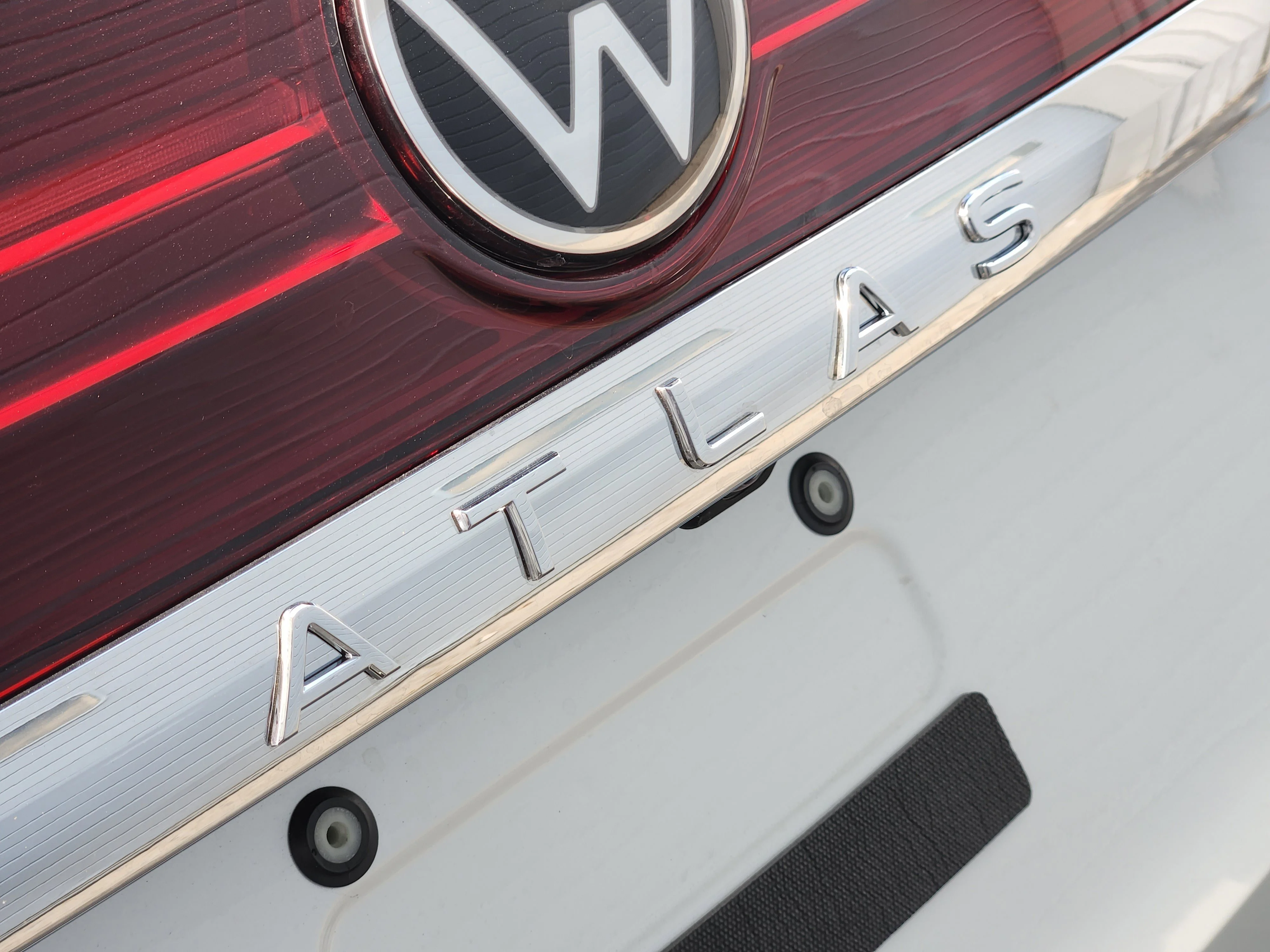 2026 Volkswagen Atlas SE w/Tech - Photo 8