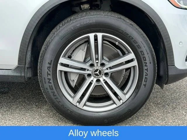 Used 2020 Silver Mercedes-Benz 4MATIC® image 29