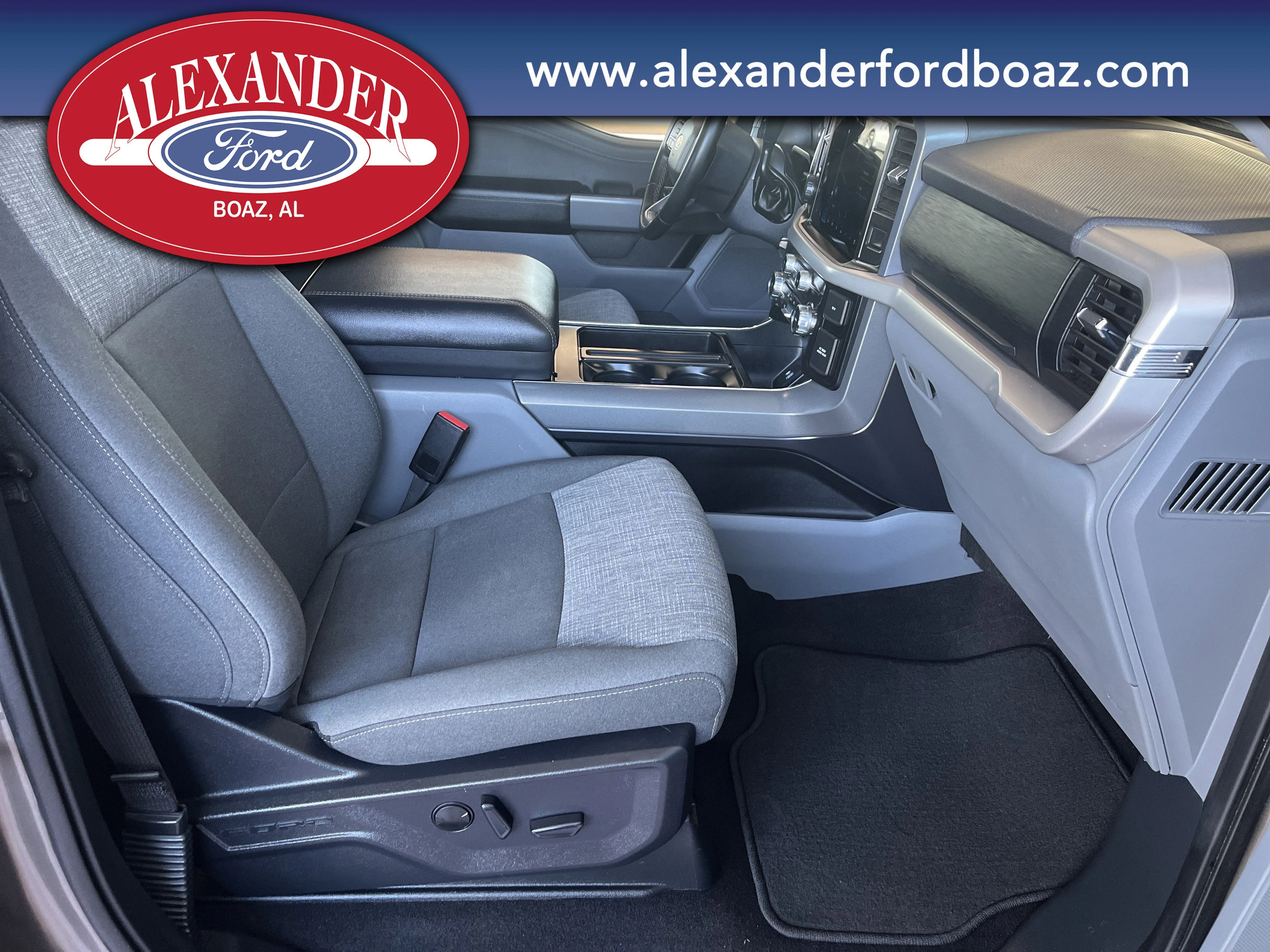 Used 2023 Gray Ford XLT image 17