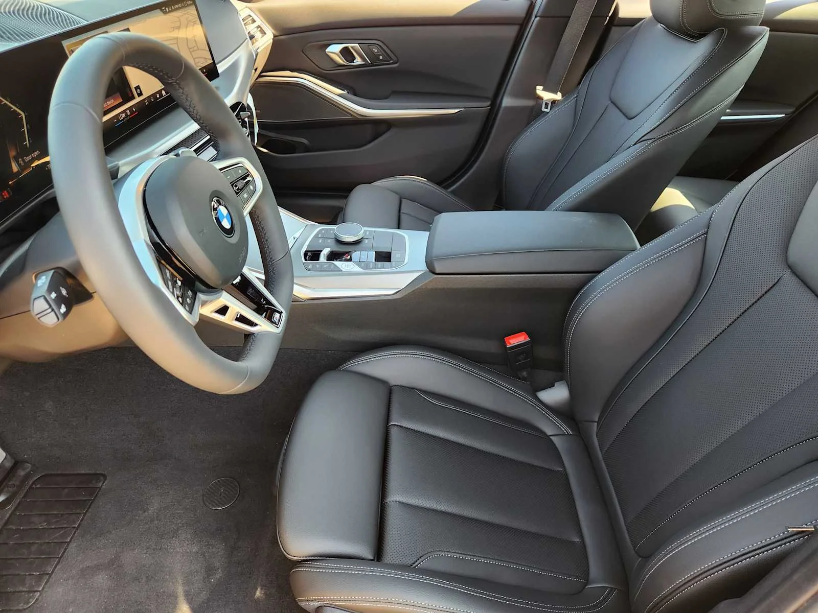 New 2026 Black Sapphire Metallic BMW 330i NA image 4