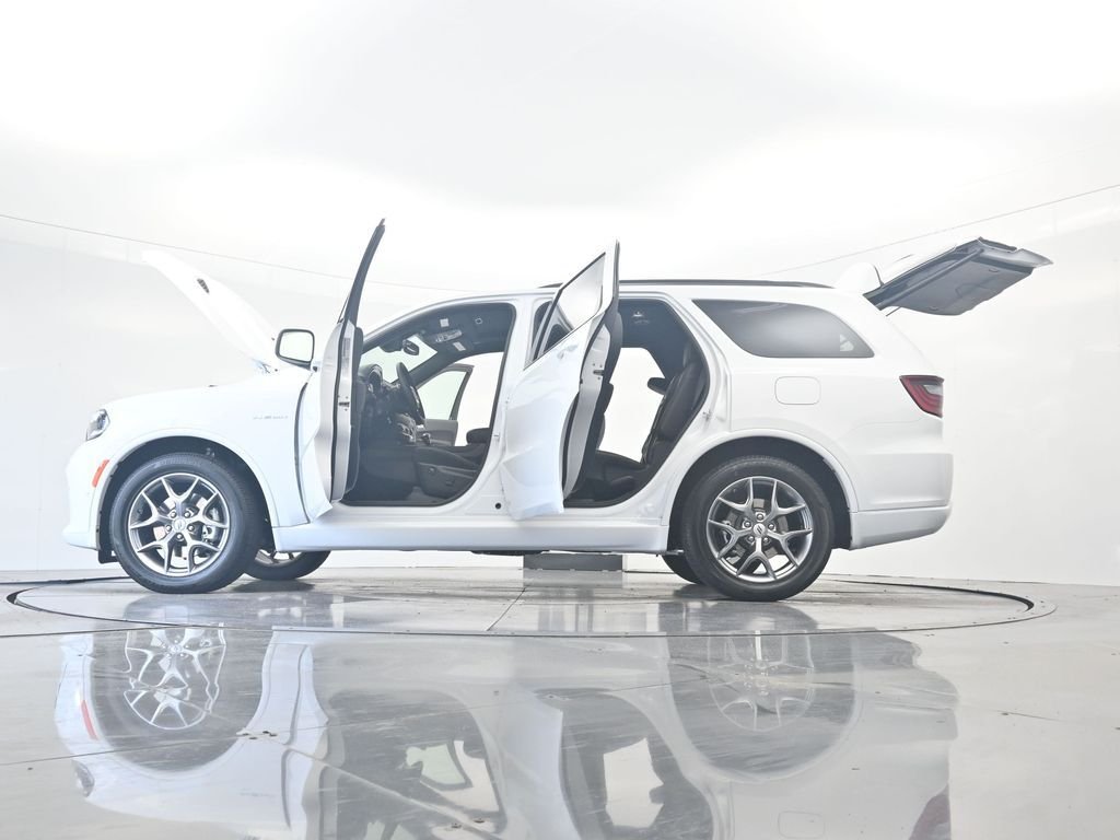 New 2026 White Knuckle Clear-Coat Exterior Paint Dodge GT Plus HEMI V8 image 49