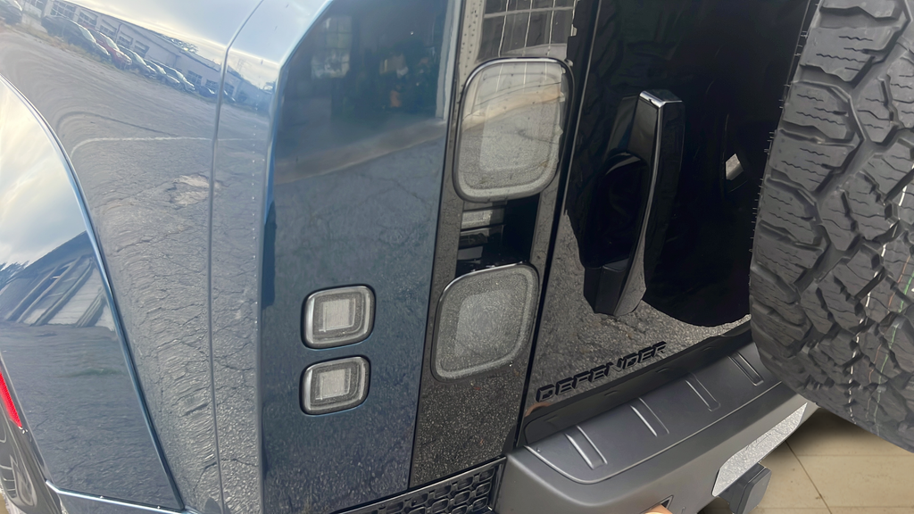 New 2026 Blue Land Rover  OCTA image 12