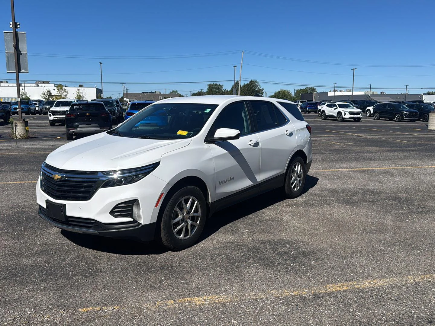 Used 2024 Summit White Chevrolet LT image 4