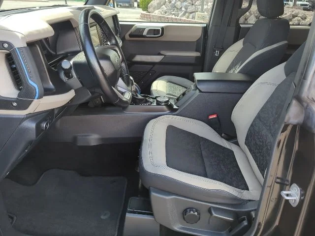 Used 2022 Red Ford Wildtrak image 16