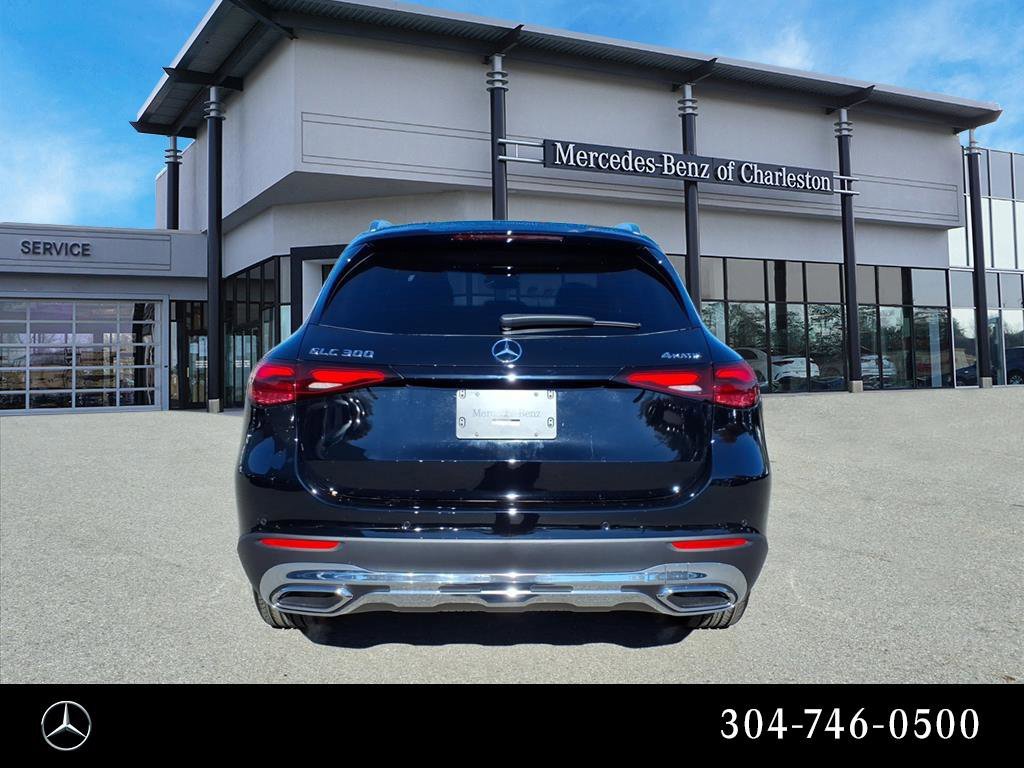 Used 2026 Black Mercedes-Benz GLC 300 image 4