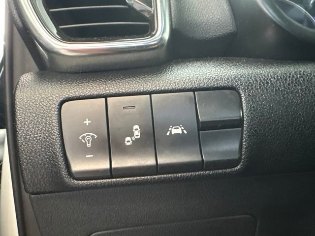 Certified Used 2022 Snow White Pearl Kia Nightfall image 21