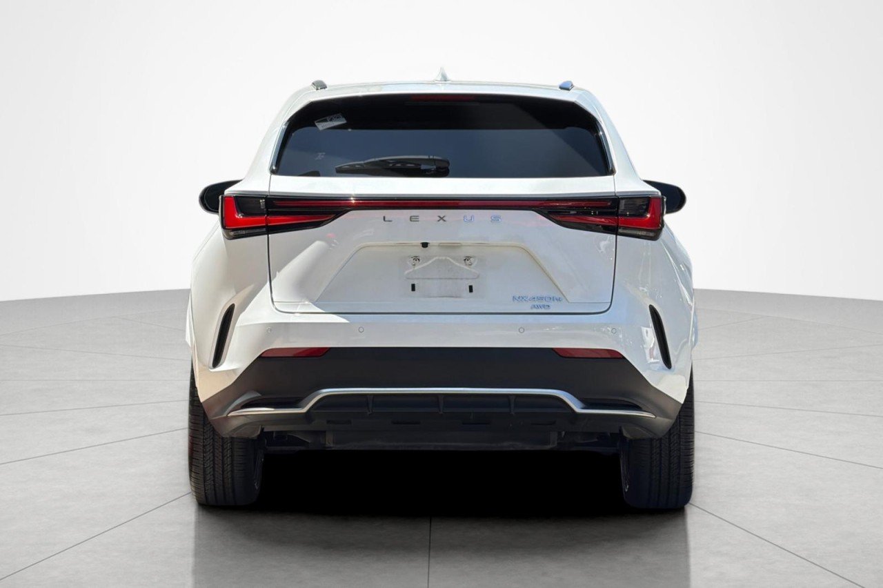 Used 2024 Ultra White Lexus NX 450h+ F SPORT Handling image 4