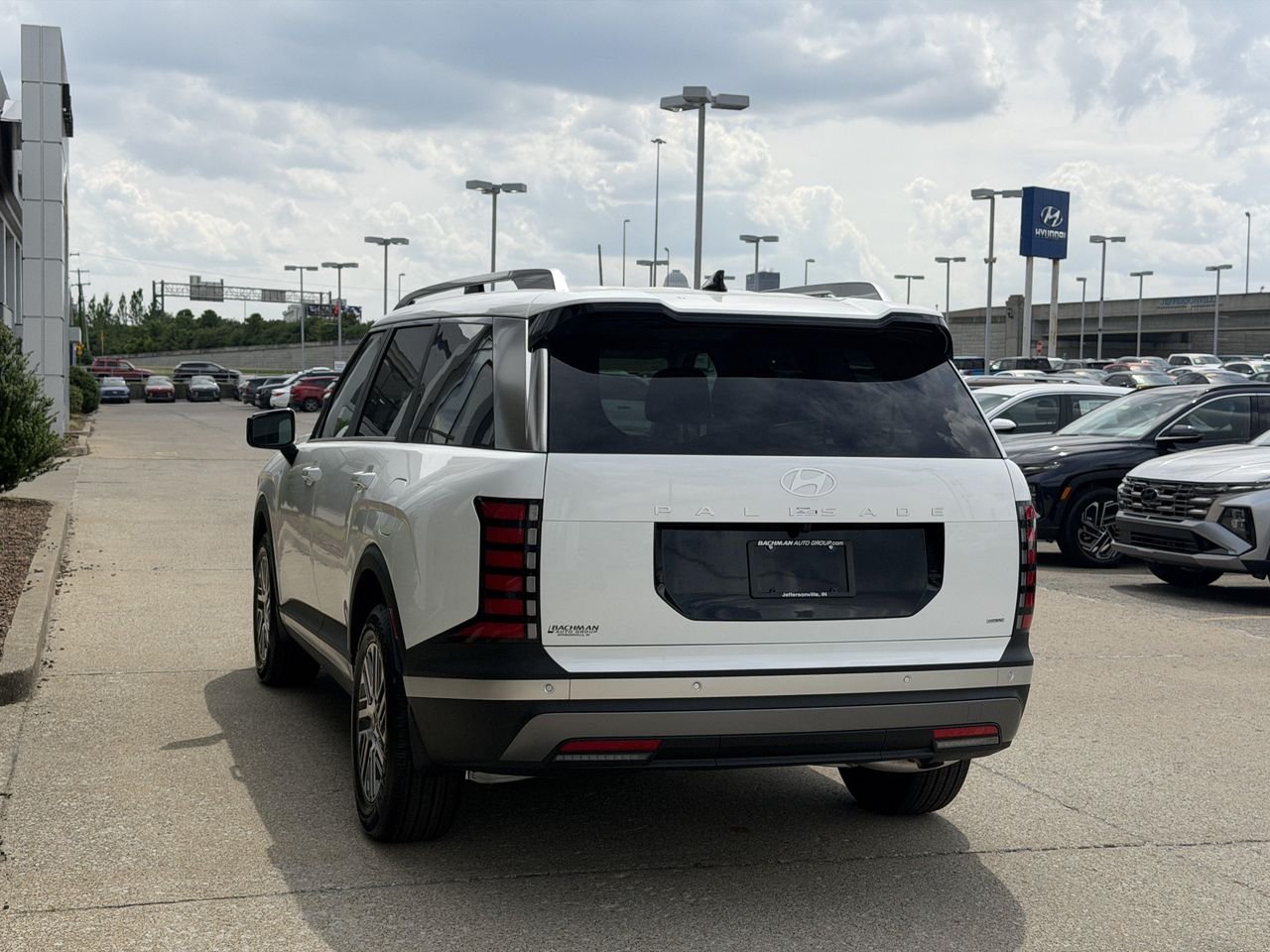 New 2026 Creamy White Pearl Hyundai SEL AWD image 7