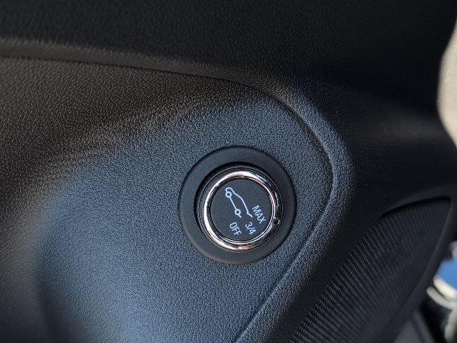 New 2026 Mosaic Black Metallic Chevrolet ACTIV image 18