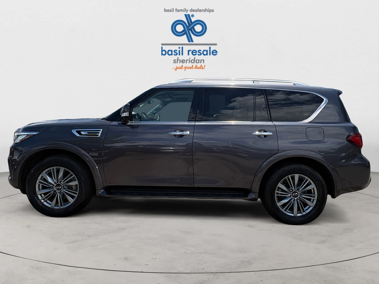 Used 2024 Anthracite Gray INFINITI LUXE image 3