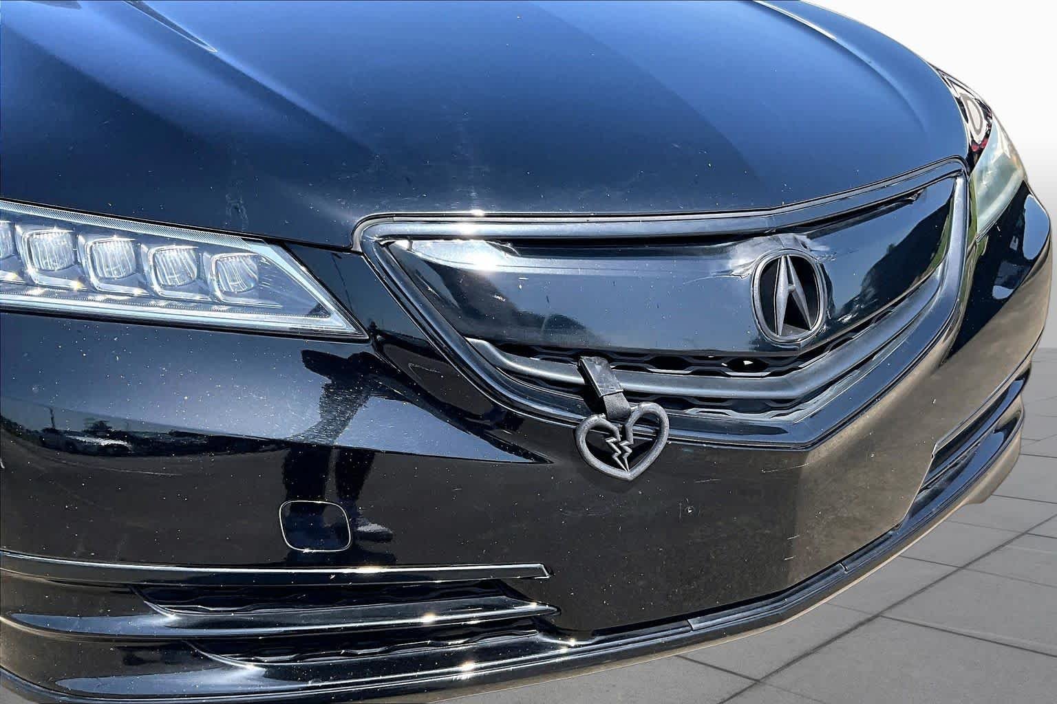 Used 2015 Crystal Black Pearl Acura V6 Tech image 27