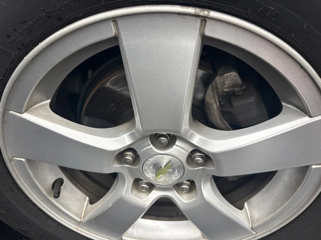 Used 2015 White Chevrolet 1LT image 10