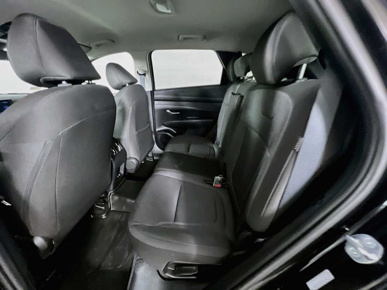 Certified Used 2025 Phantom Black Hyundai SEL image 25