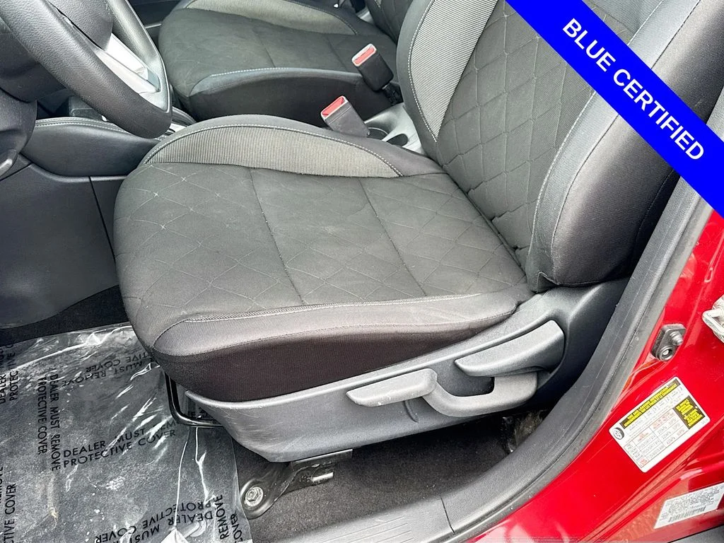 Certified Used 2019 Cayenne Red Nissan SV image 16