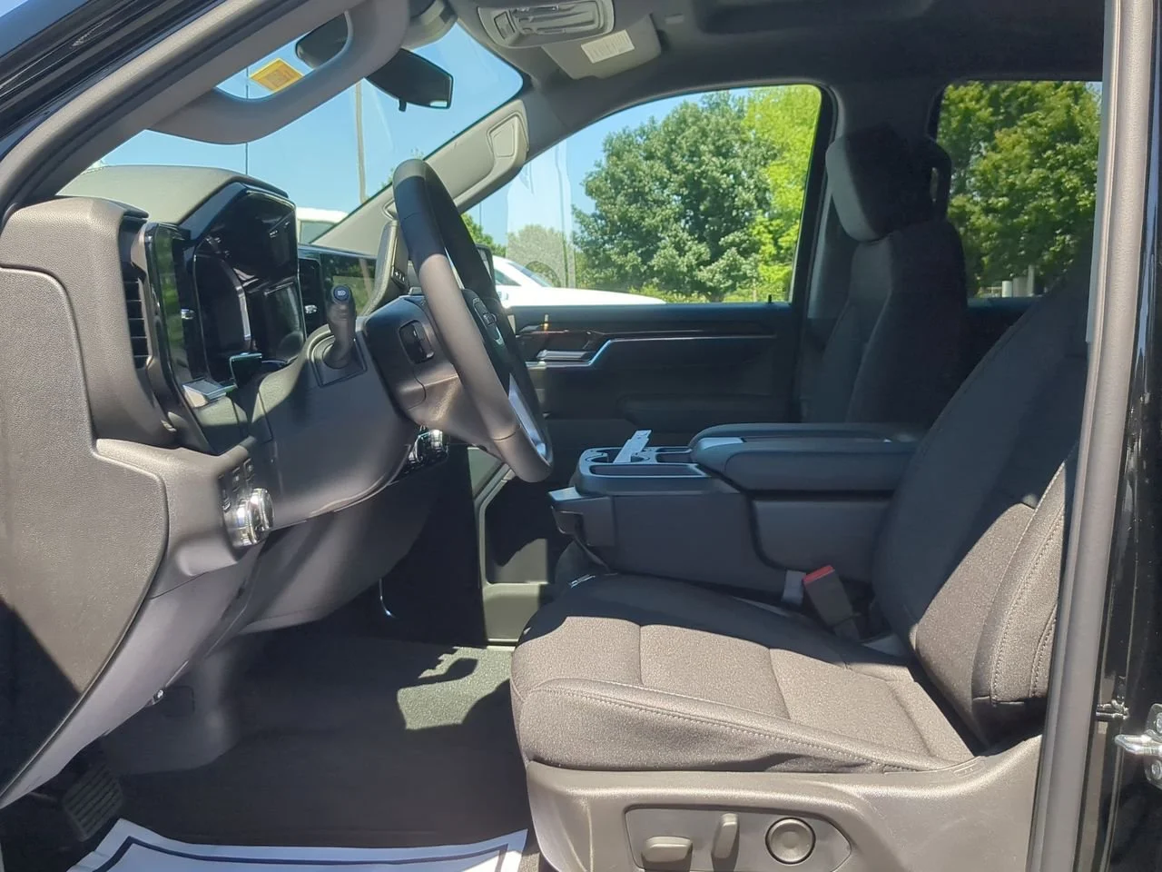 New 2026 Onyx Black GMC Elevation image 19