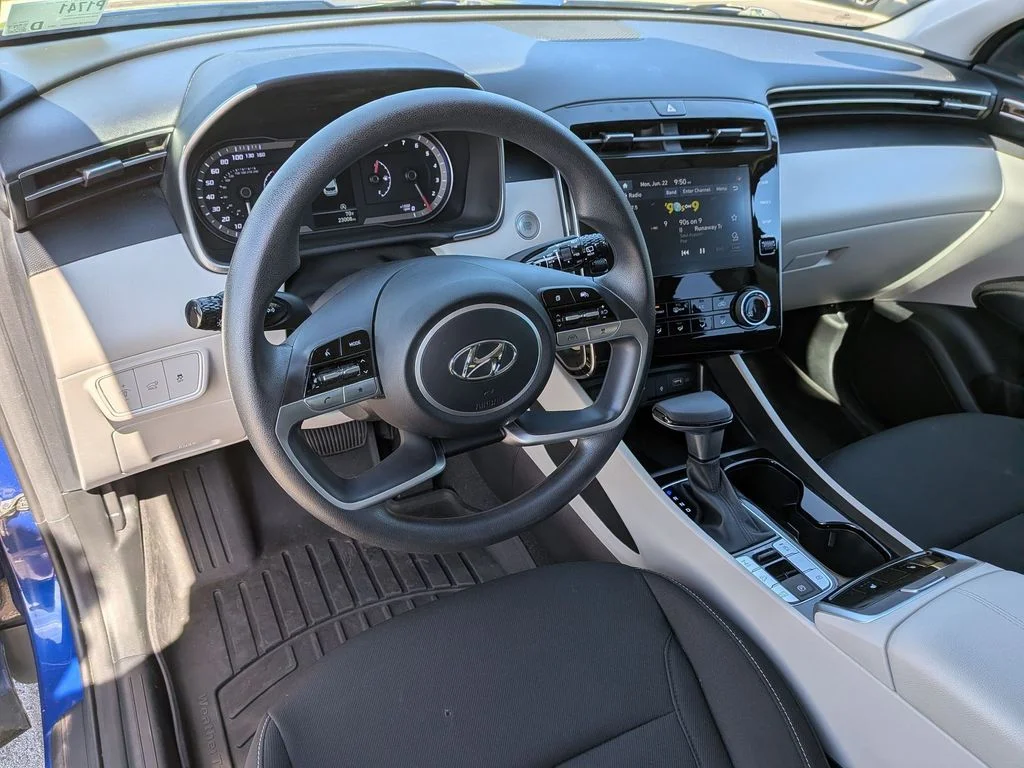 Used 2023 Blue Hyundai SEL image 10