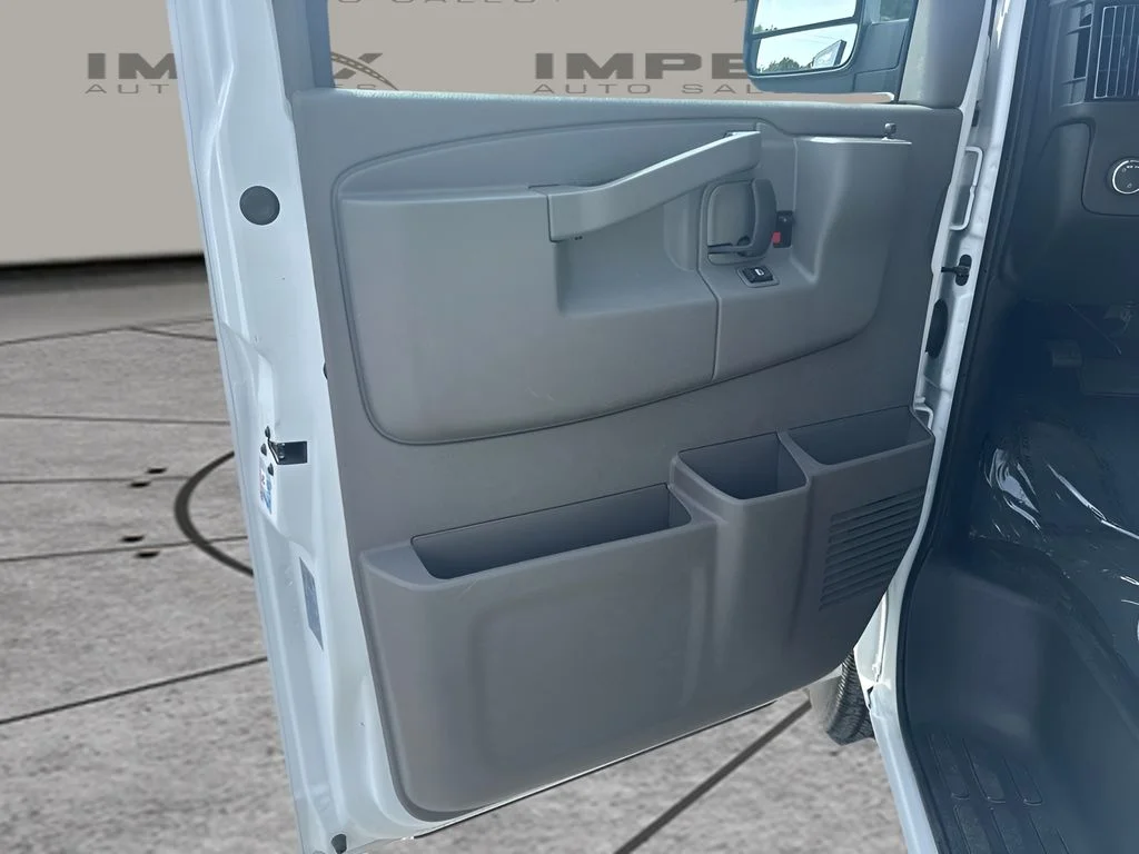 Used 2025 White Chevrolet LS image 14