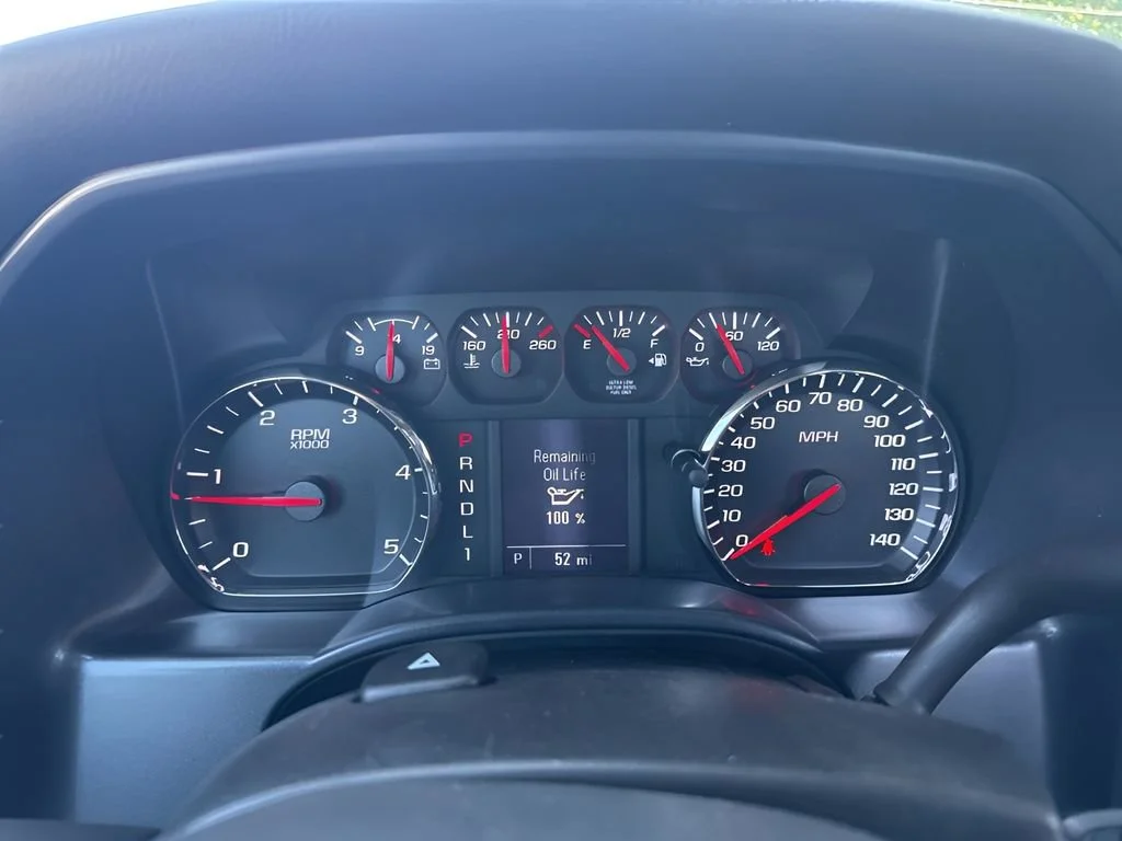 Used 2024 Summit White Chevrolet Work Truck image 18