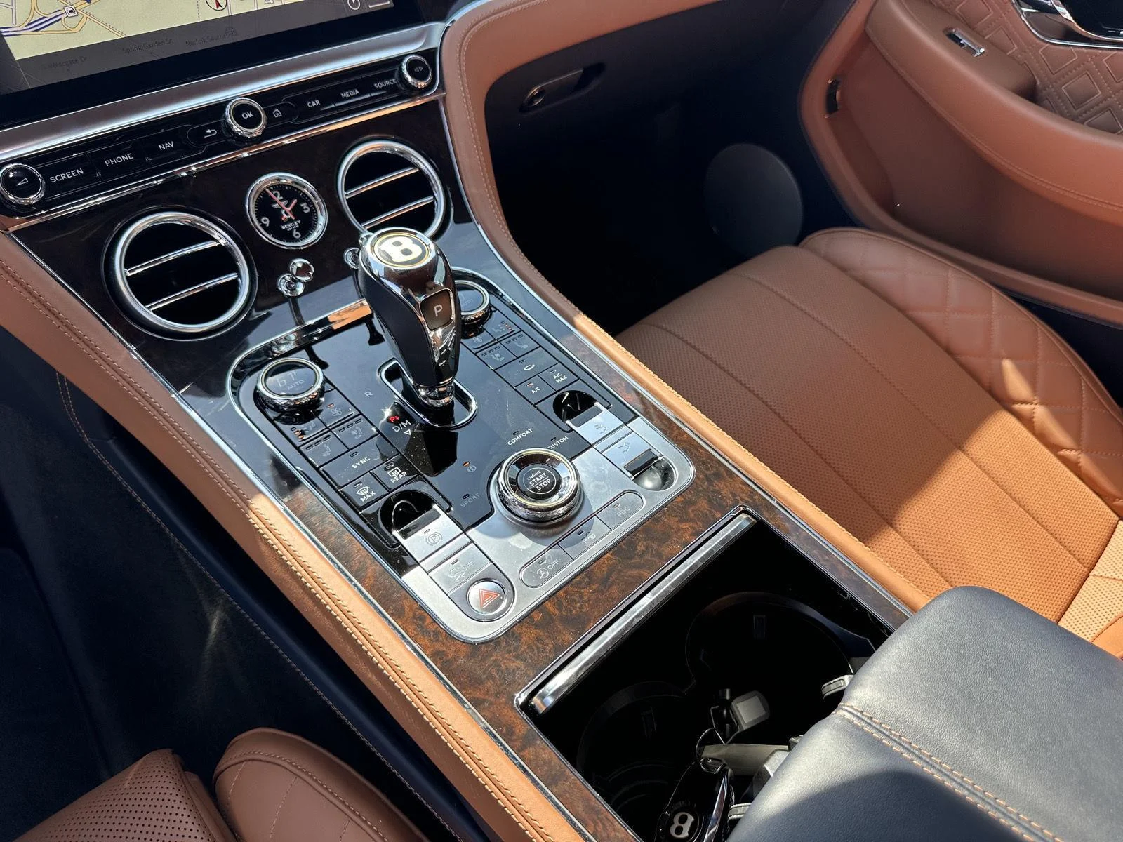 Certified Used 2020 Dark Sapphire BENTLEY  image 39