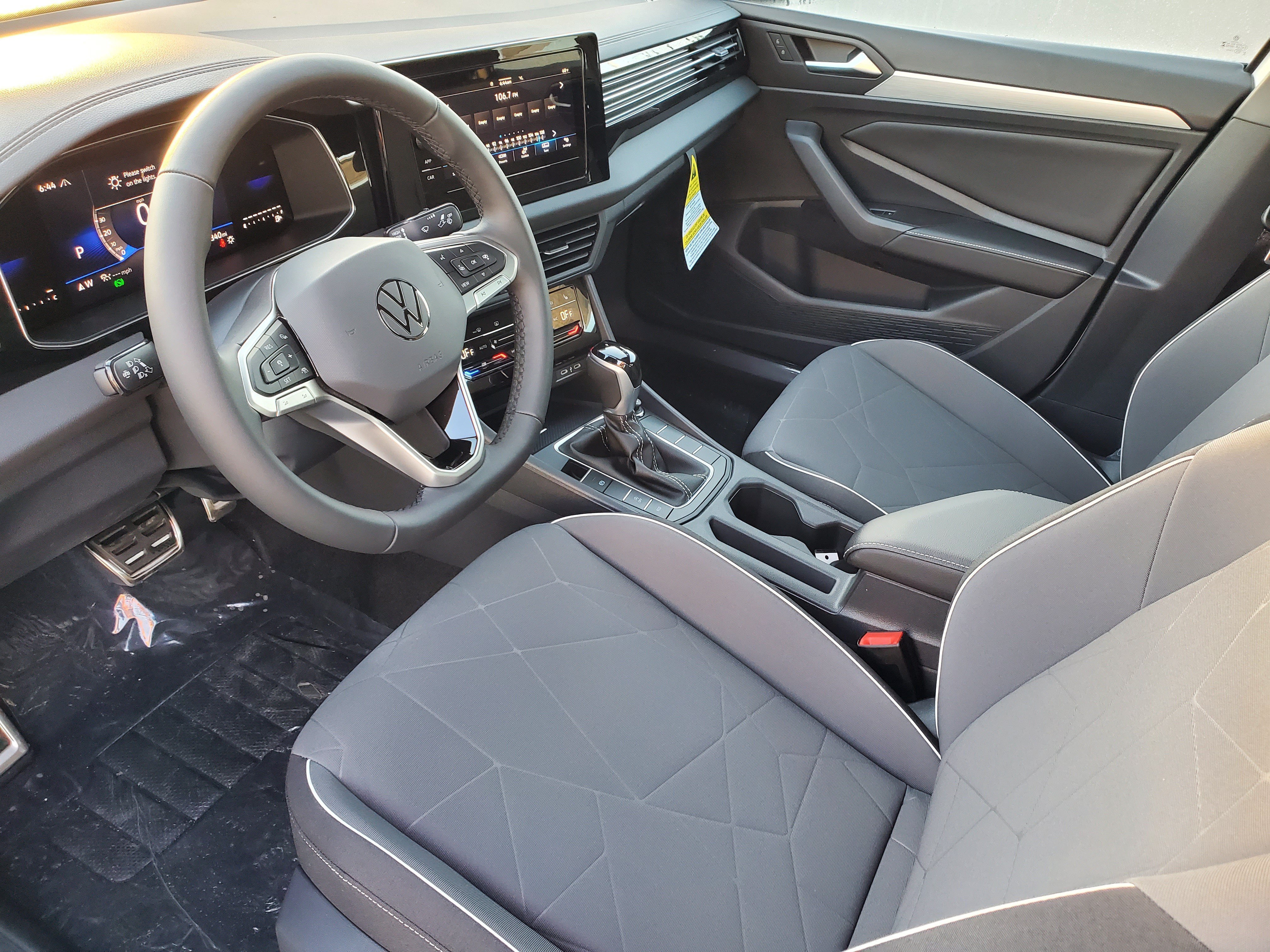 New 2026 White Volkswagen 1.5T Sport image 7