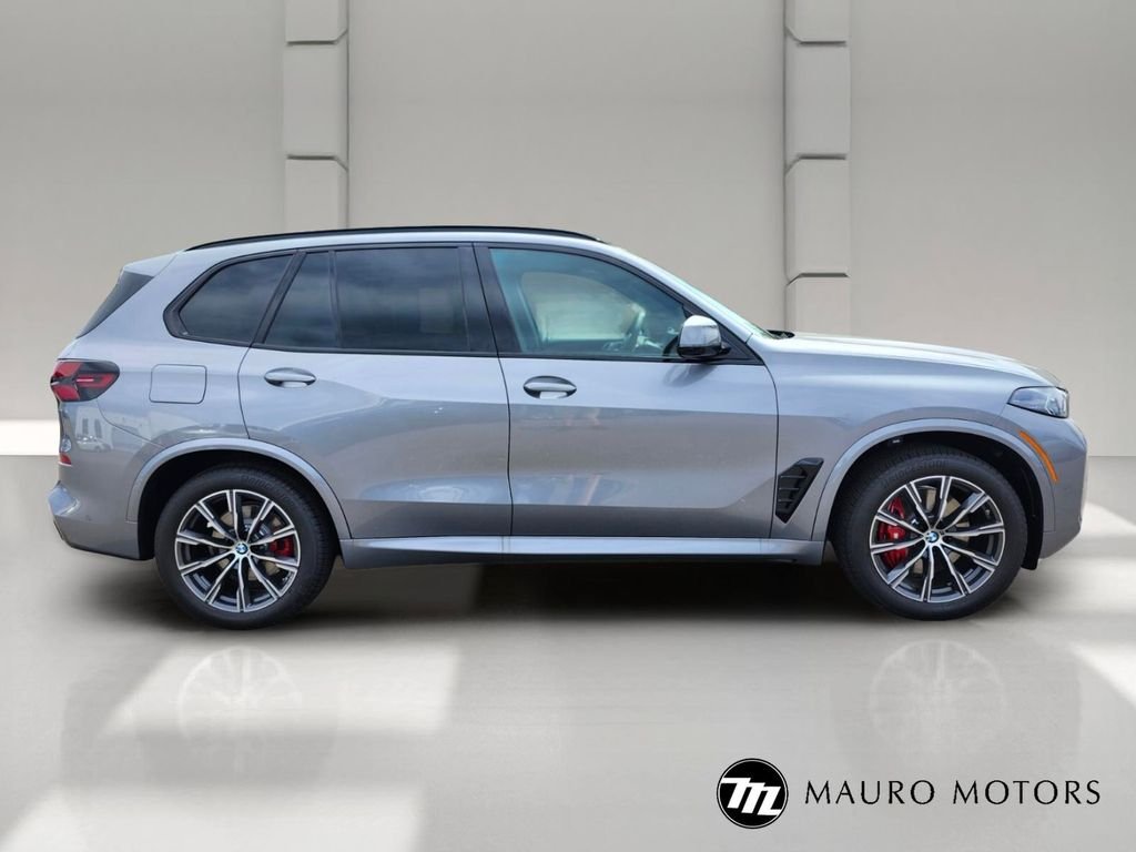 New 2026 Gray BMW xDrive40i image 5