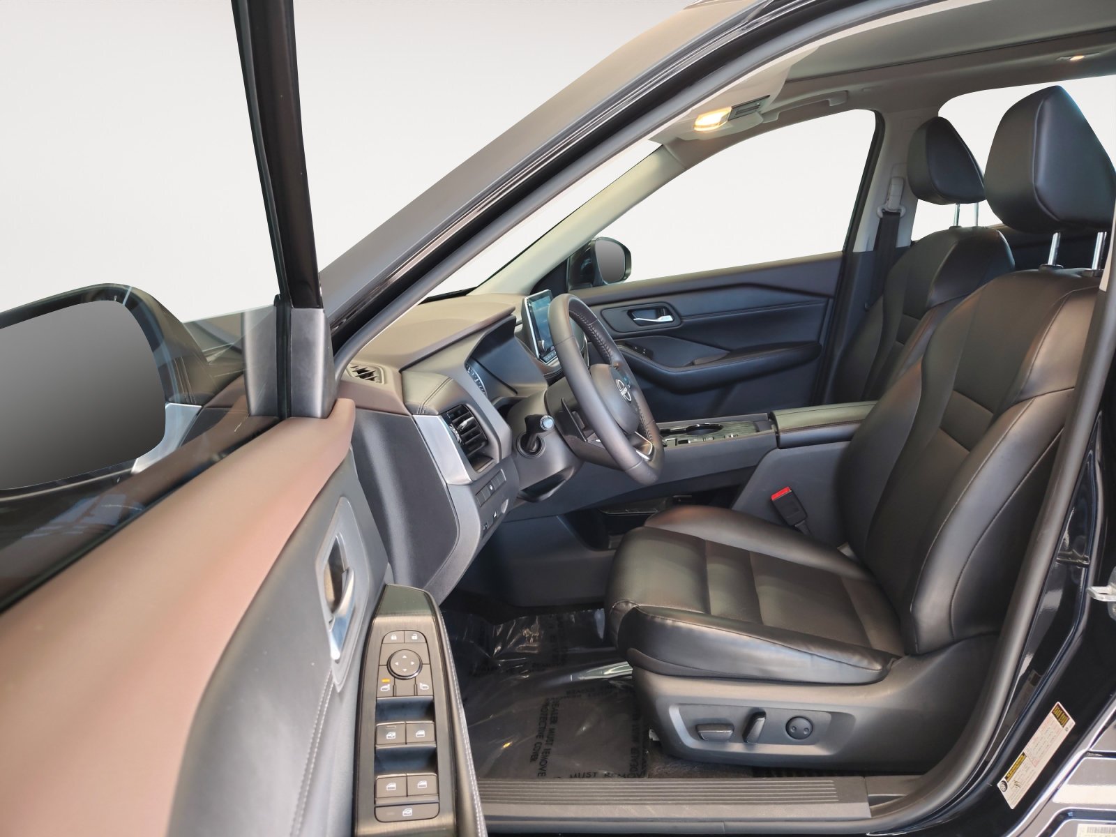 Used 2023 Super Black Nissan SV image 23