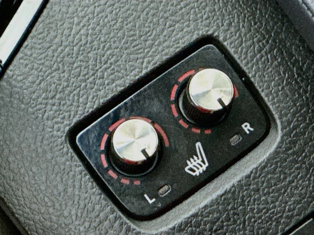Used 2013 Red Toyota XLE Touring image 24