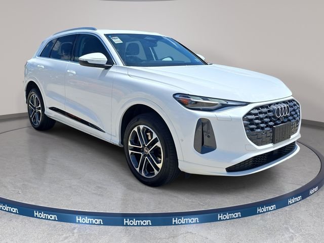 Used 2025 White Audi 2.0T Premium image 4