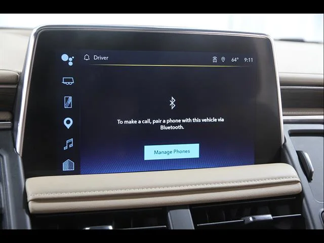 2024 Chevrolet Suburban Premier - Photo 13